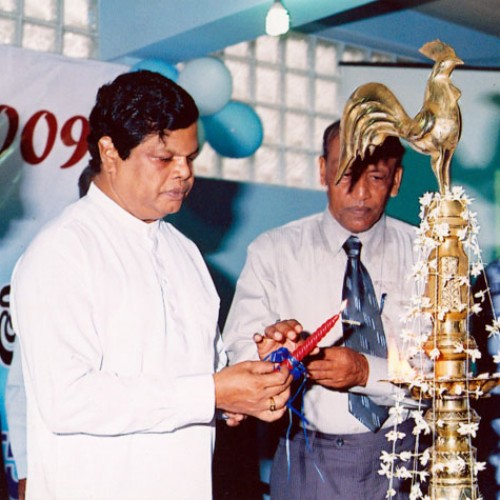 40 වන සංවත්සරය සමරමින් සමුපකාර හා වෙළඳ ඈමති බන්දුල ගුනවර්ධන මැතිතුමාගේ පැමිනීම